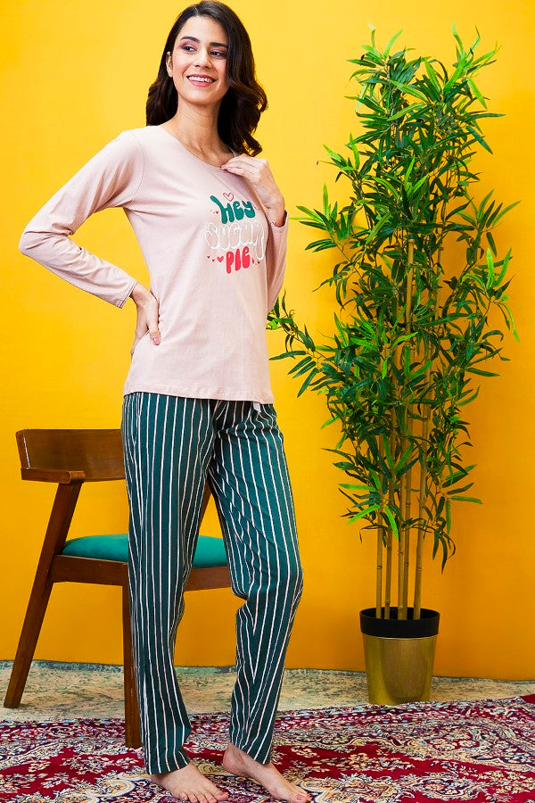 AV2 Women Cotton Printed Top & Pyjama Nightsuit set Peach - 2442A