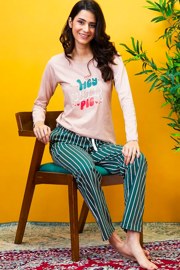 AV2 Women Cotton Printed Top & Pyjama Nightsuit set Peach - 2442A