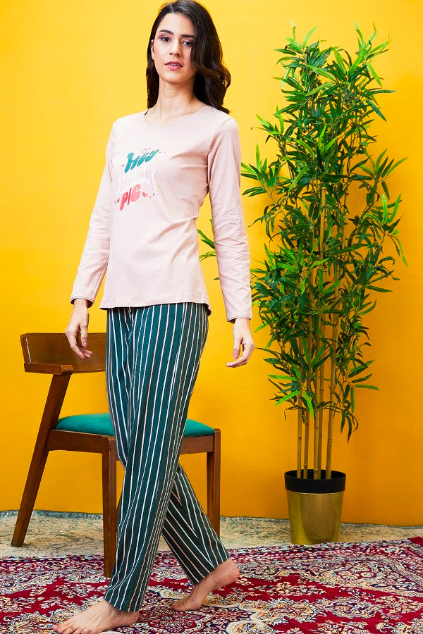 AV2 Women Cotton Printed Top & Pyjama Nightsuit set Peach - 2442A