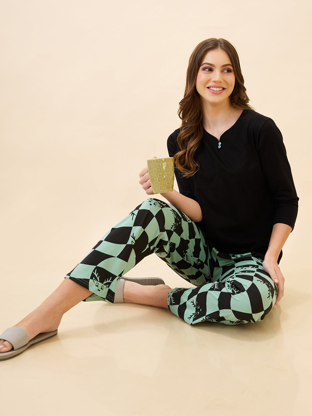 AV2 Women's Cotton Printed Round Neck Short Sleeve Nightsuit Set | Pajama Set | Casual Night Dress for Women Green - 2844A