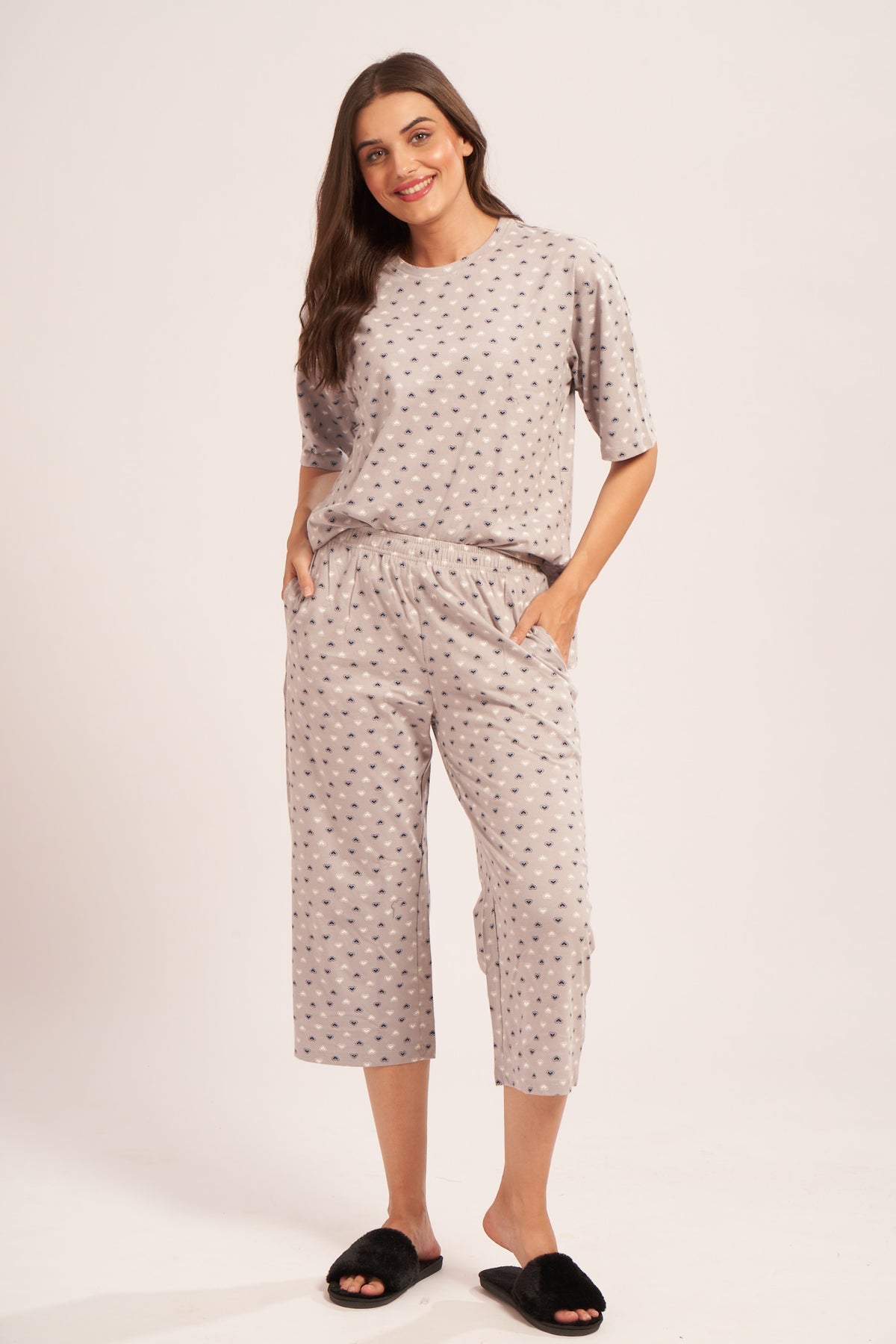 AV2 Women's Cotton Printed Round Neck Short Sleeve Night Suit Set of Culottes Capri Pant | Capri Set | Casual Night Dress for Women Grey Small - 4051A