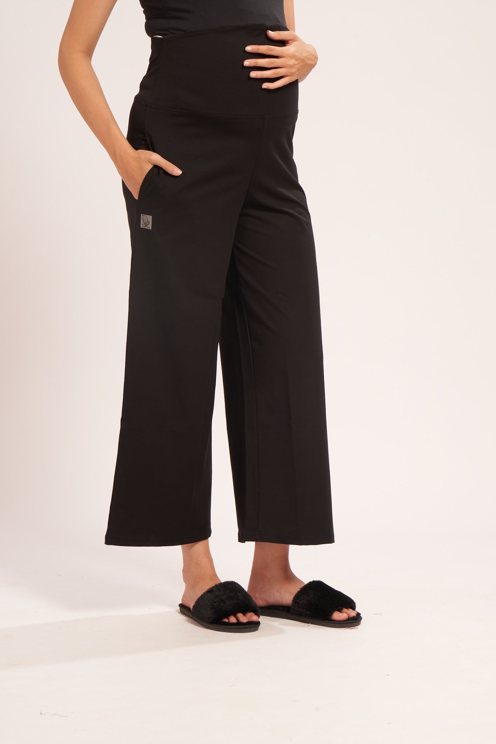 AV2 Women's Cotton Lycra Stretchable Relaxed Fit Maternity Pants | Maternity Yoga Pants | Maternity Trousers Black Small - 5556A