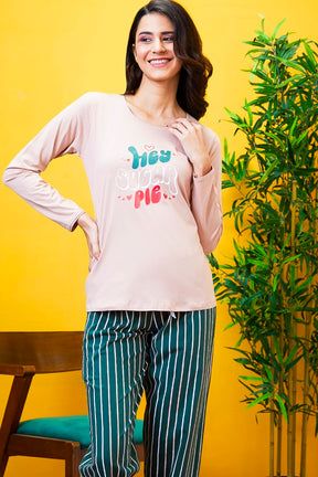 AV2 Women Cotton Printed Top & Pyjama Nightsuit set Peach - 2442A