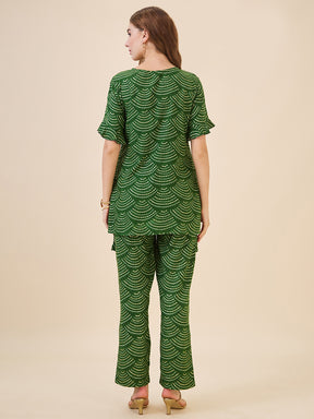 AV2 Women Rayon Printed Tunic Top & Bottom Co-ord set Green - 2602C