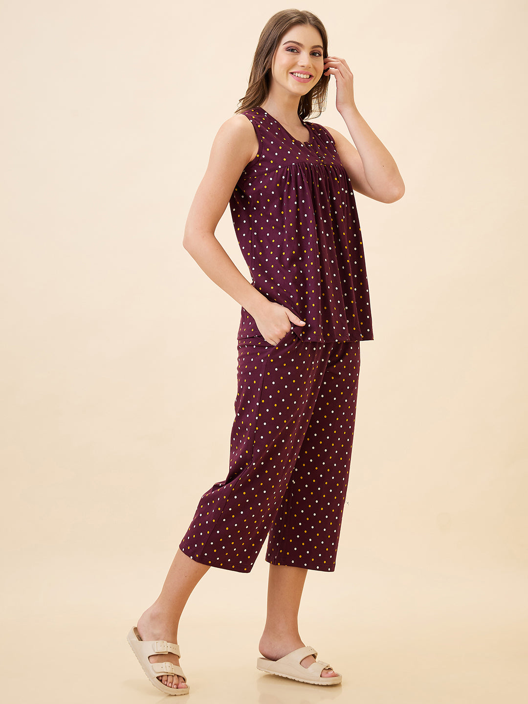 AV2 Women's Cotton Printed Round Neck Sleeveless Nightsuit Set | Capri Set | Casual Night Dress for Women - Maroon 2894A
